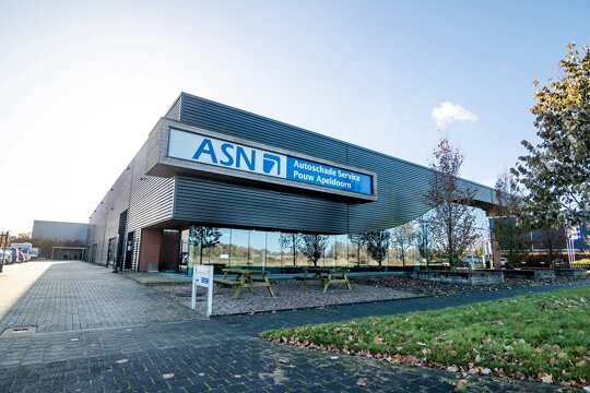 Munsterhuis ASN Autoschade Pouw Apeldoorn